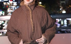 小SB是不是又欠C了